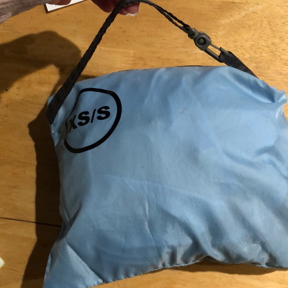 Disney Parks embroidered windbreaker Size S - Picture 8 of 8